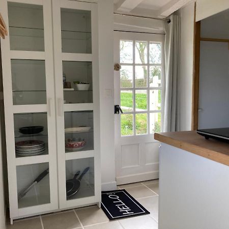 Вилла Tiny House Du Haras Cour Lozey Sainte-Marguerite-des-Loges Экстерьер фото