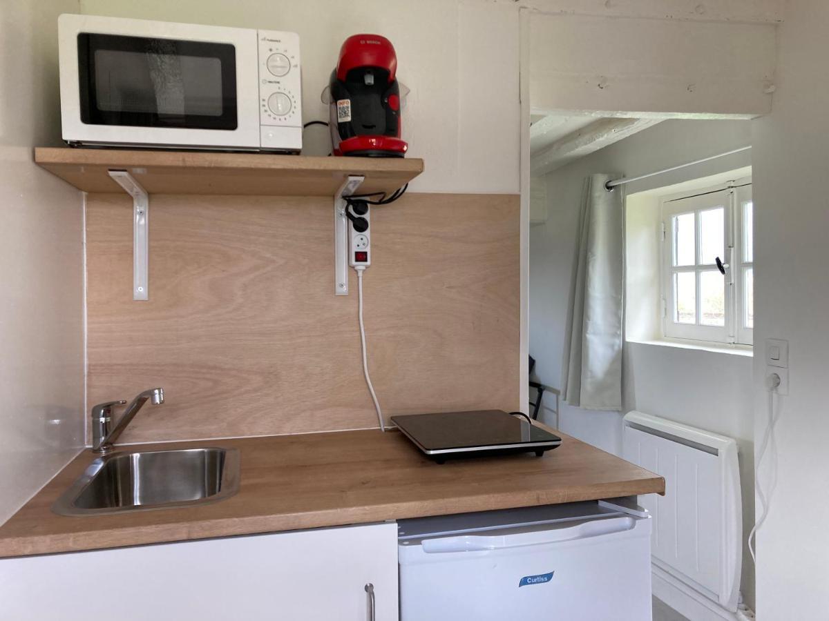 Вилла Tiny House Du Haras Cour Lozey Sainte-Marguerite-des-Loges Экстерьер фото