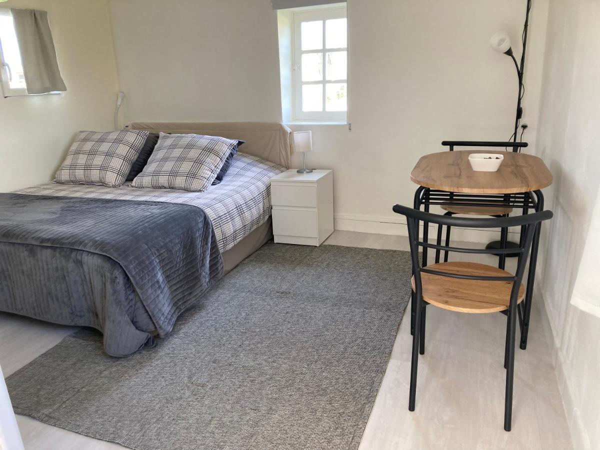 Вилла Tiny House Du Haras Cour Lozey Sainte-Marguerite-des-Loges Экстерьер фото
